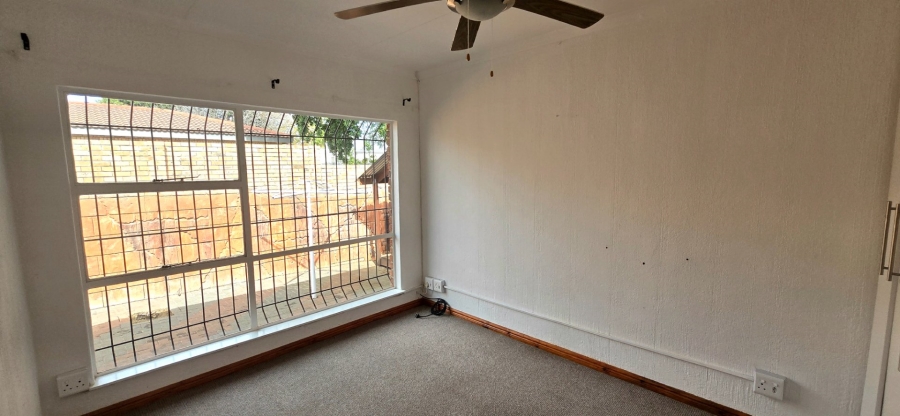 4 Bedroom Property for Sale in Pentagon Park Free State